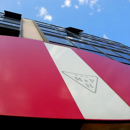 Martini Hotel